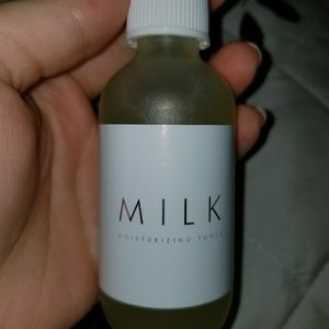 Milk moisturizer